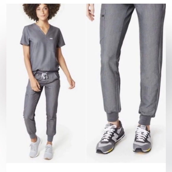 Barely Used Petite Figs Zamora Joggers - Picture 1 of 2